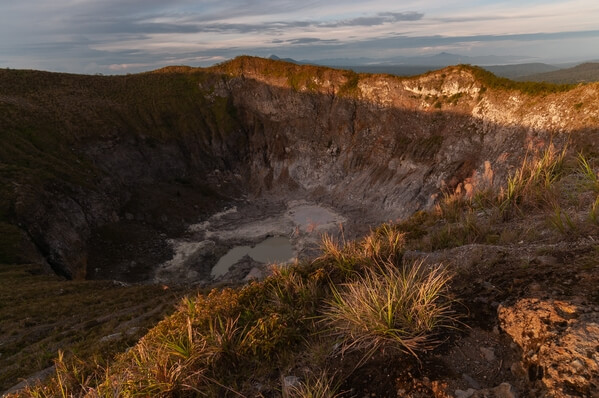 Mount Mahawu crater