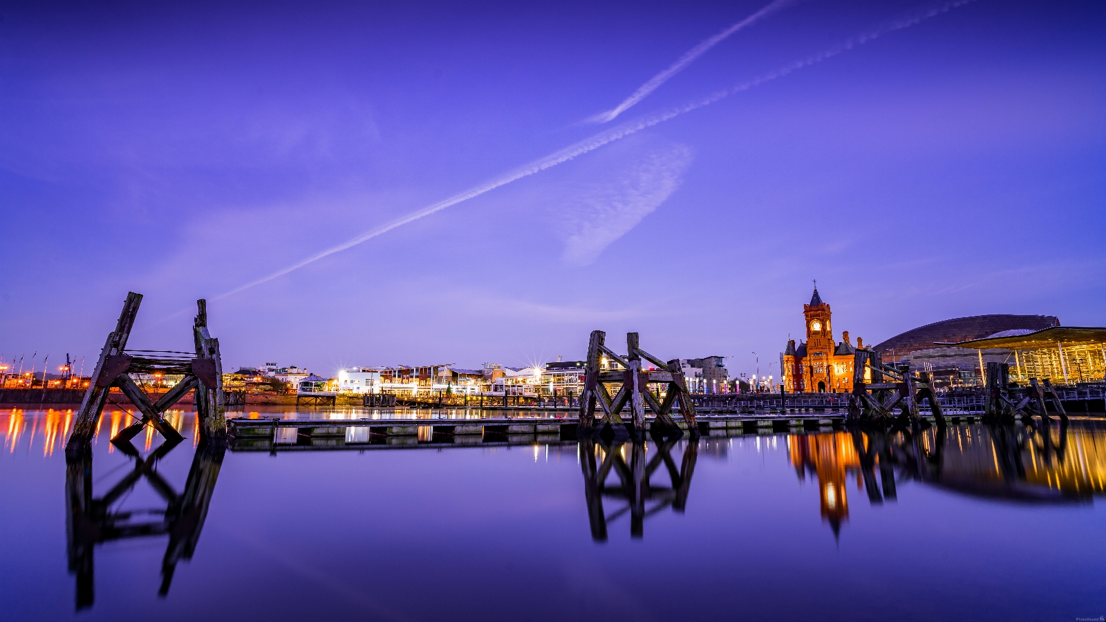 Image of Cardiff Bay Staithes by david melvin