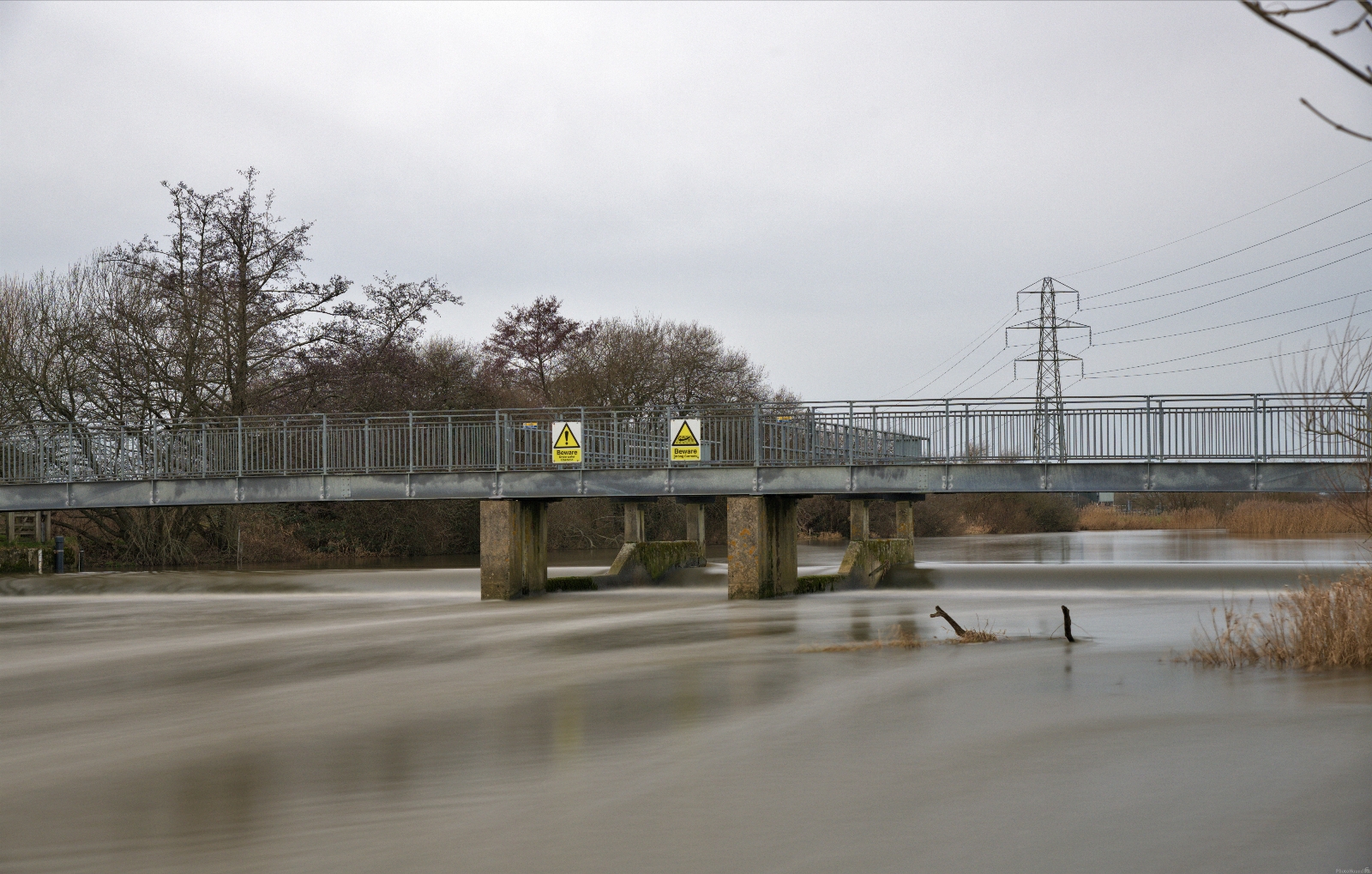 Image of Bridge over the Stour weir at Throop by michael bennett