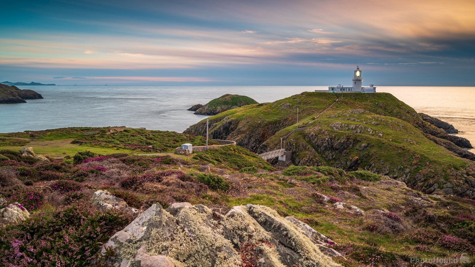 Image of Strumble Head Lighthouse by Gary Parker