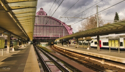 Image of Antwerpen Centraal Train Station - Platforms - Antwerpen Centraal Train Station - Platforms