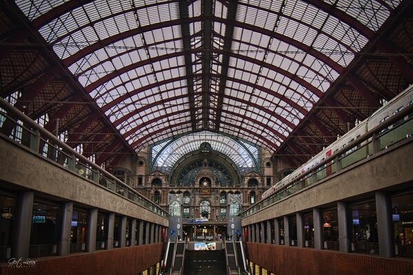 Antwerpen-Centraal trainstation