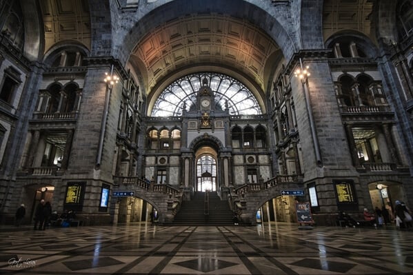 Antwerpen-Centraal trainstation - Main Lobby