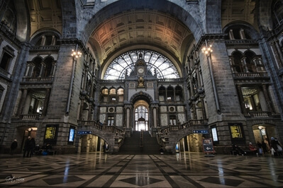 Image of Antwerpen Centraal Train Station - Main Lobby - Antwerpen Centraal Train Station - Main Lobby