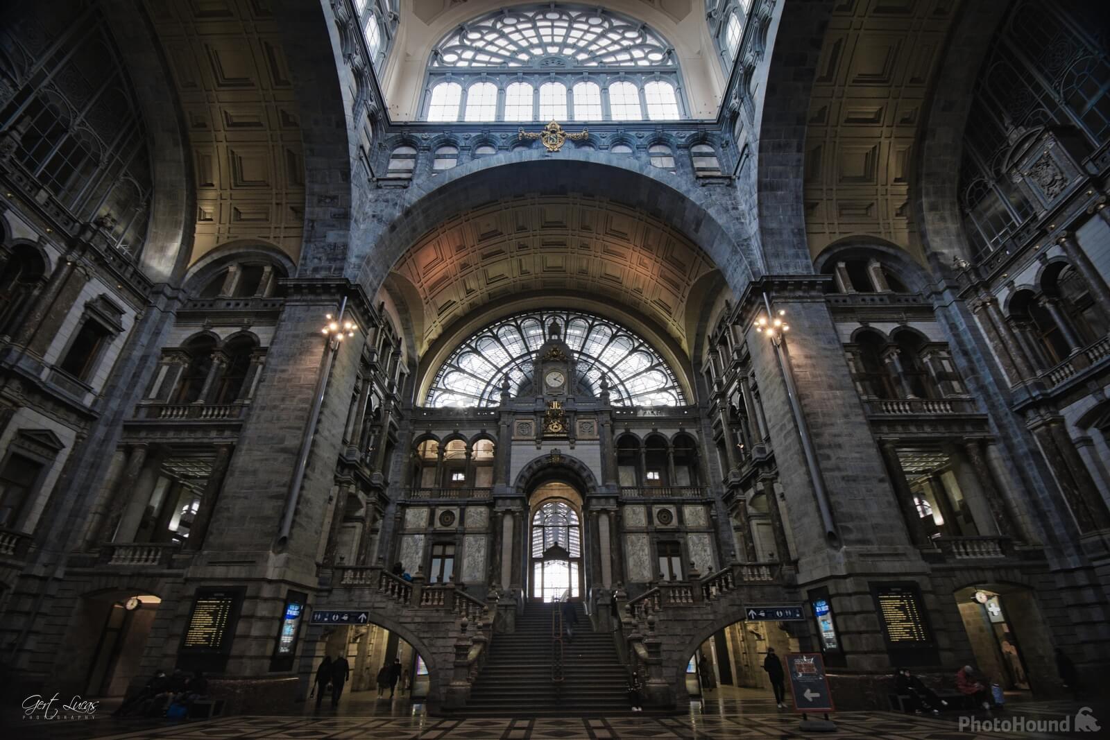 Image of Antwerpen Centraal Train Station - Main Lobby by Gert Lucas