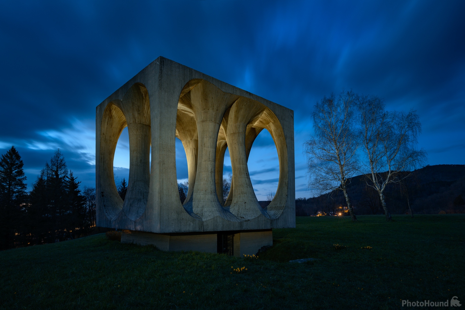 Image of Freedom Hill Monument by Luka Esenko