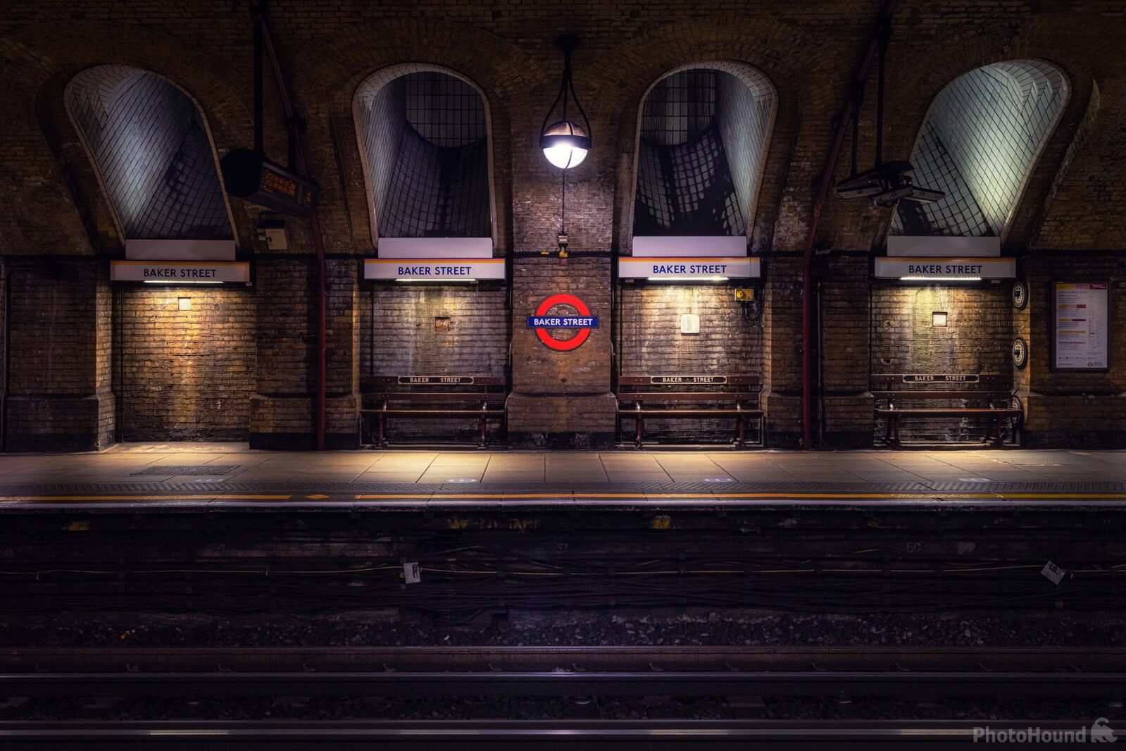Image of Baker Street Tube Station by Jakub Bors