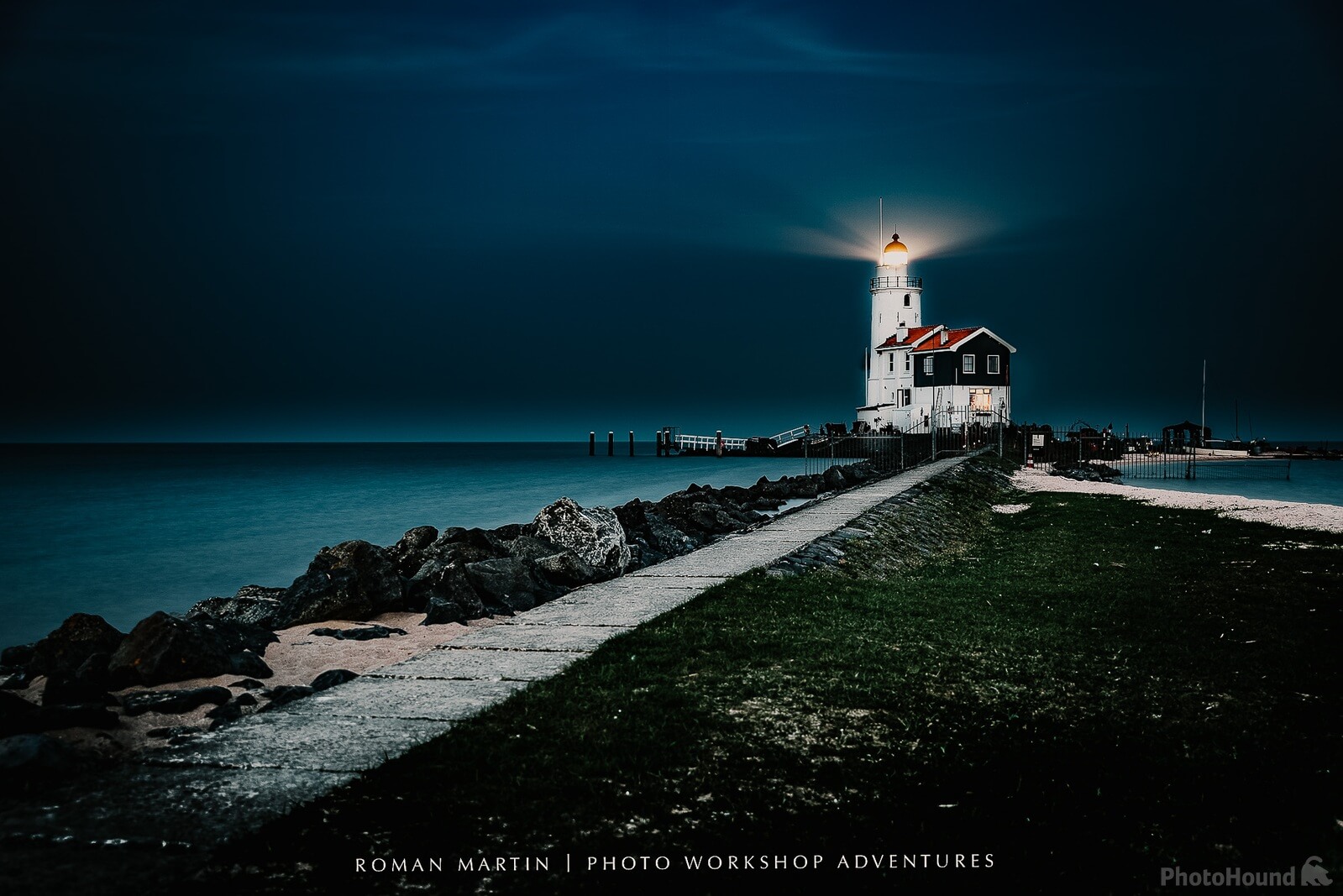 Image of Paard Van Marken Lighthouse by Roman Martin