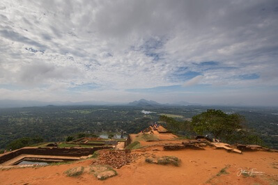 Sri Lanka images - Sigiriya Rock Fortress