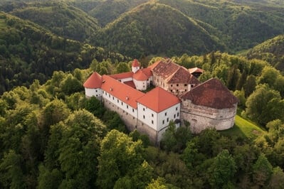 Slovenia instagram spots - Turjak Castle / Grad Turjak
