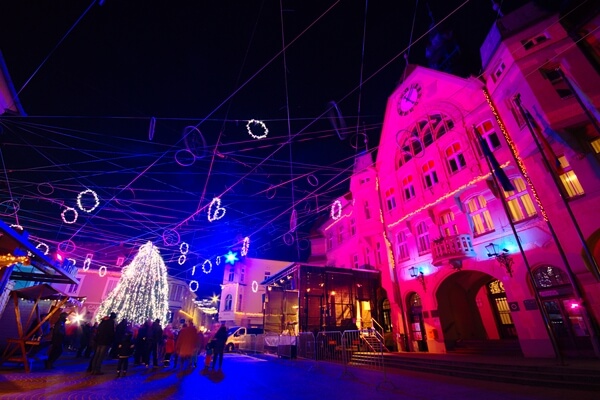 Town hall on Mestni trg with Christmas decoration.