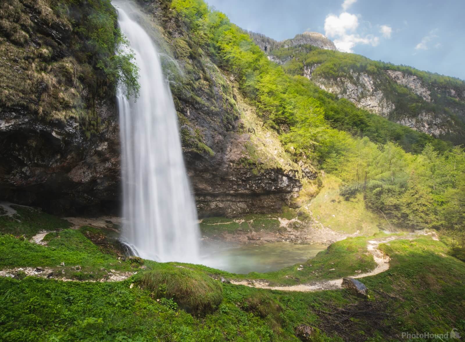 Image of Fontanone Di Goriuda waterfall by Nina Lozej