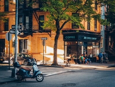 New York photography locations - Brooklyn Heights Coffe spot