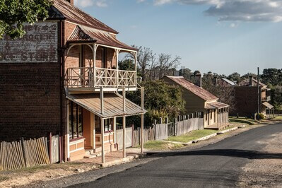 photo spots in Australia - Hill End  historical site