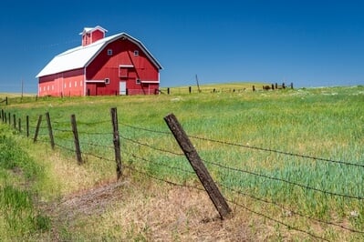 Spokane County instagram spots - Hayes Road Barn