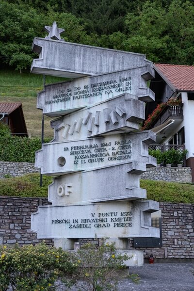 Victims of WW2 monument at Pišece