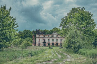 Poland photos - Dohn's Palace Ruins
