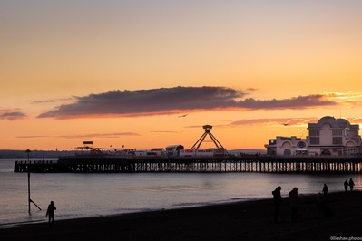 This image is the other side of the pier and the angle most common to shoot as the sky is often more interesting in the direction of the sunset.. Handheld shot with no advanced editing.