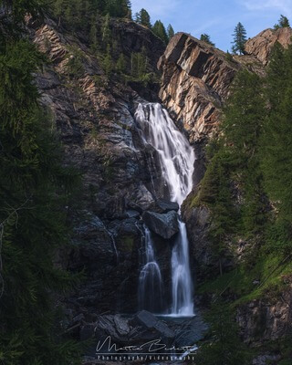 Valle D Aosta instagram spots - Biolet Waterfall
