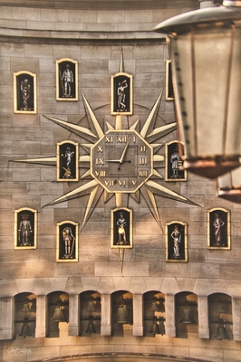 images of Belgium - Jacquemart Clock