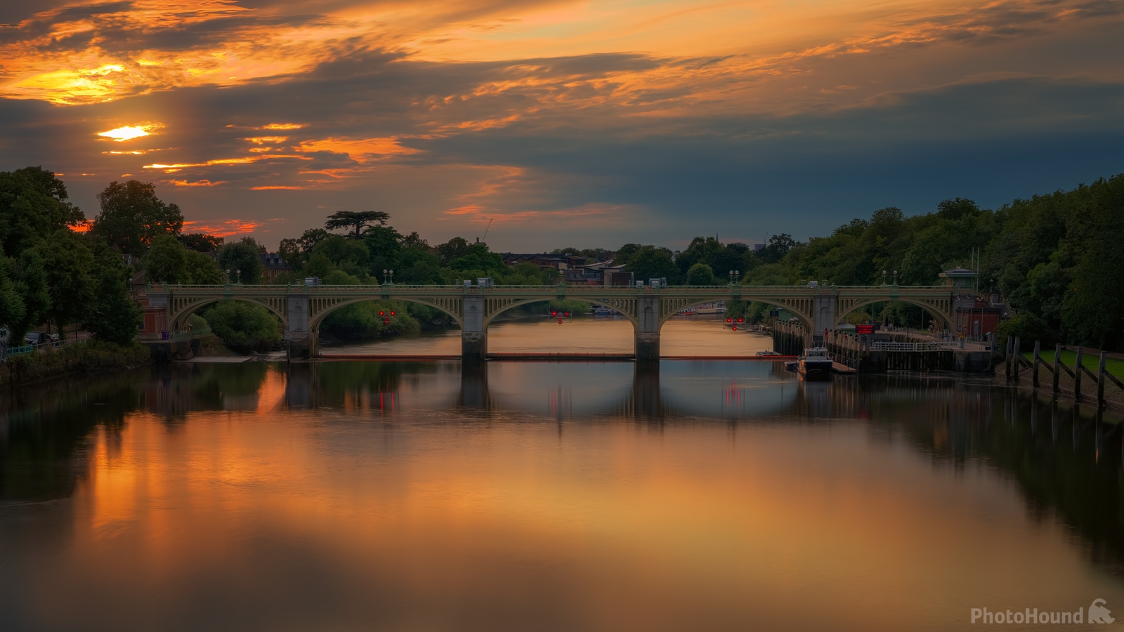 Image of View of Richmond Lock & Weir by Doug Stratton