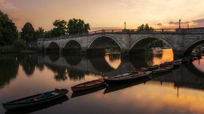 instagram spots in Richmond - Richmond Bridge