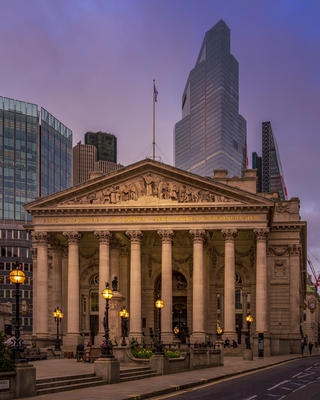 London photo spots - Royal Exchange