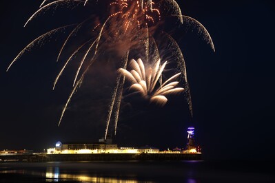 Picture of Bournemouth Summer Fireworks - Bournemouth Summer Fireworks