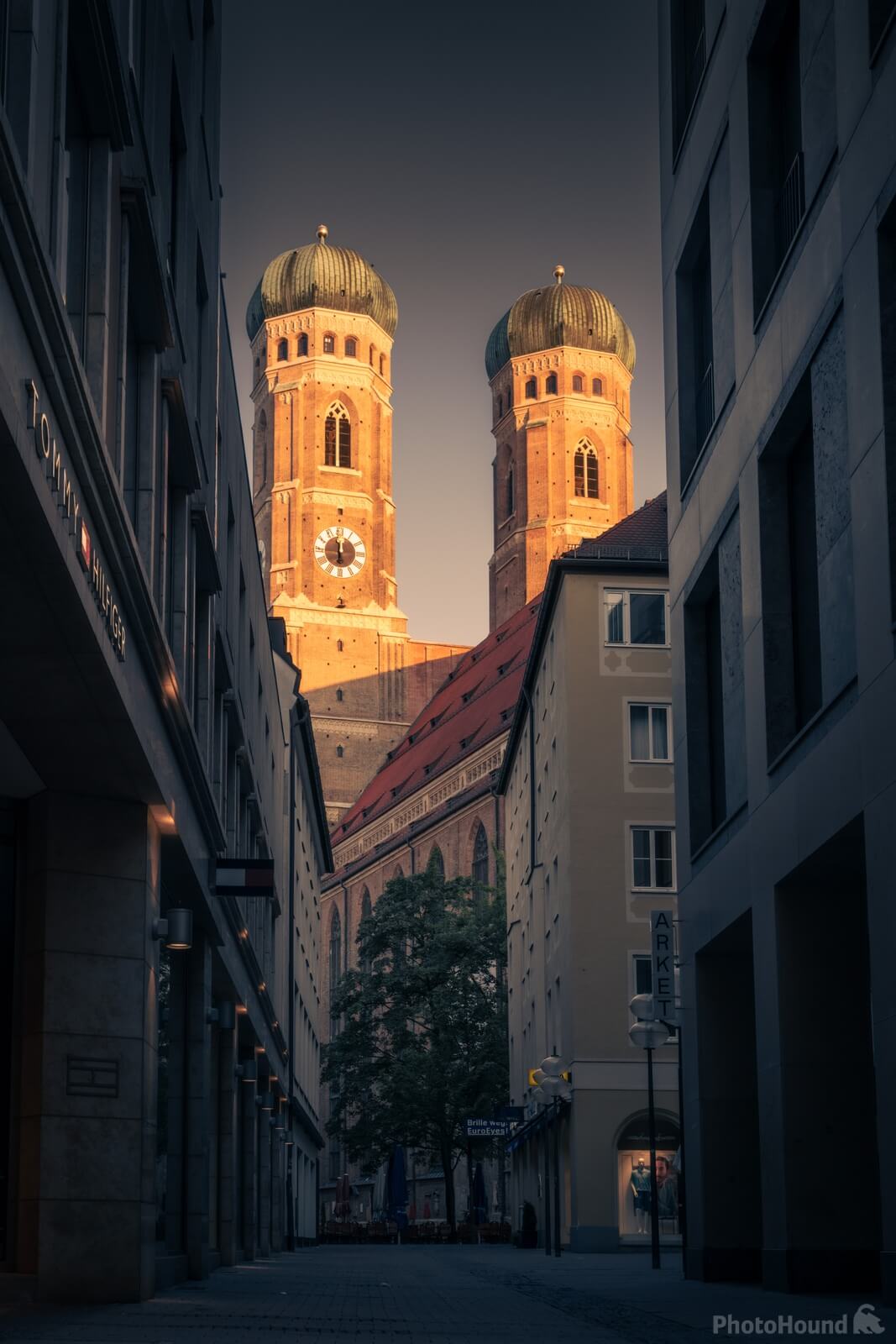 Image of Frauenkirche, München by Michael Unruh