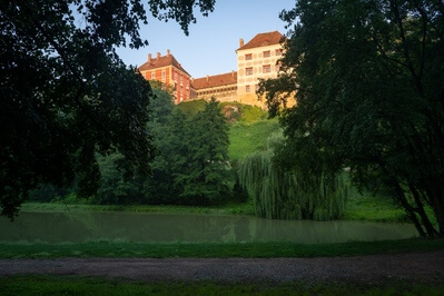 Czechia photos - Opočno Castle as viewed from the park