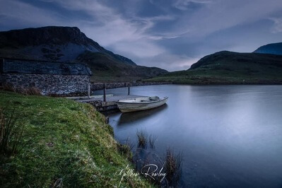 images of North Wales - Llyn Dywarchen