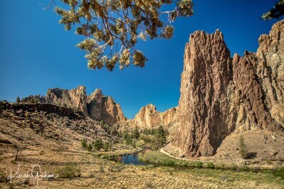 Picture of Smith Rock State Park - Main Viewpoint - Smith Rock State Park - Main Viewpoint