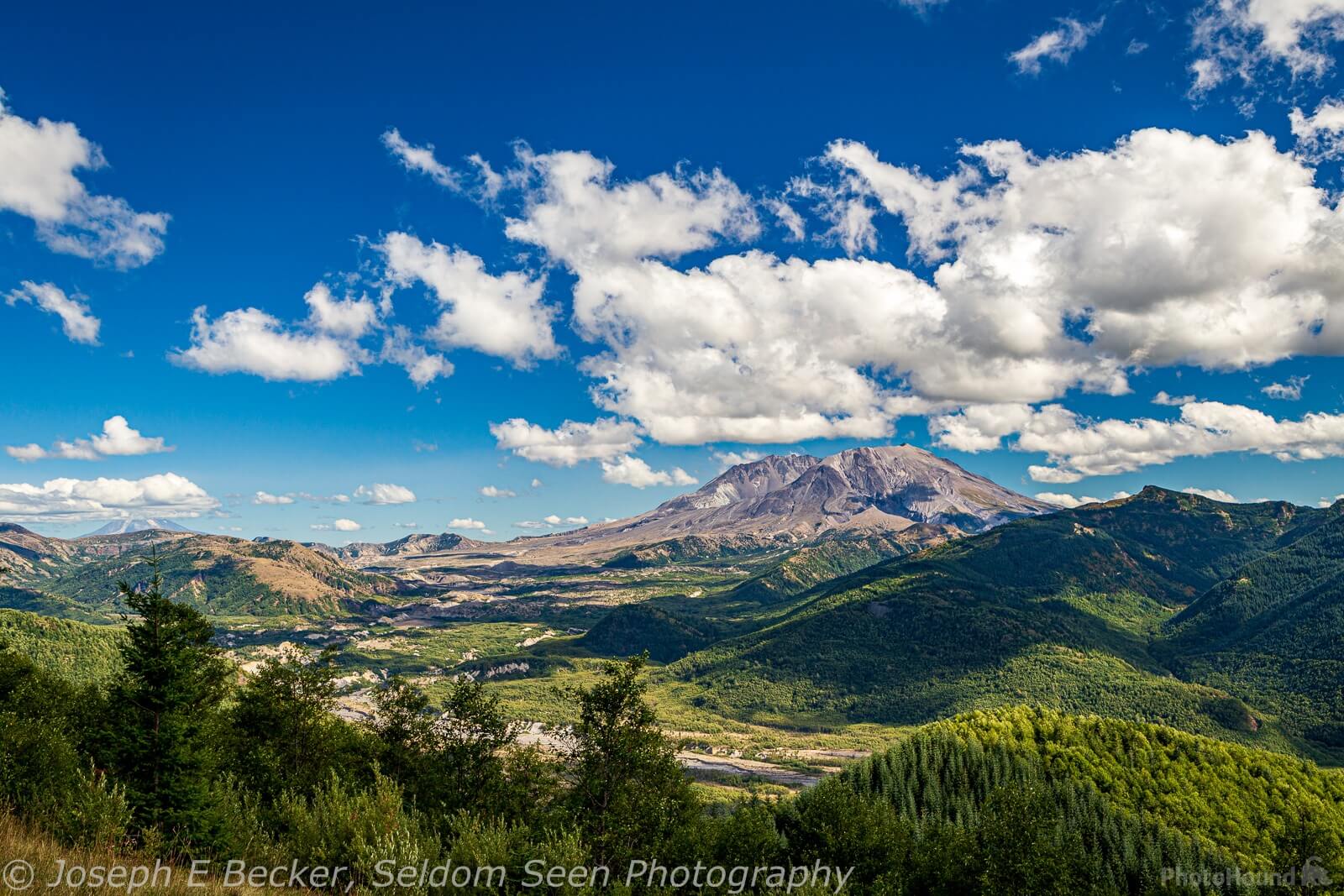 Image of Elk Rock Viewpoint by Joe Becker