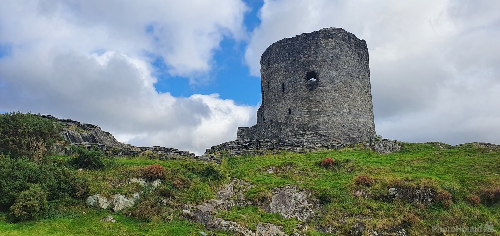 Image of Dolbadarn Castle by Leanne Lewis