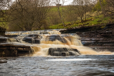 pictures of The Yorkshire Dales - Hoggarths Leap