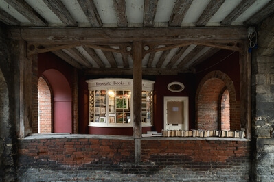 photography locations in Winchester - Kingsgate Books