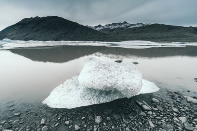 Wide angle view of an ice-chunk