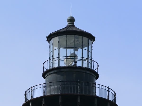 Lantern Room - Cape Hatteras Lighthouse
Nikon D7100, VR 105mm f/2.8G@105mm, f/8, 1/400s, ISO 100, +0.7EV