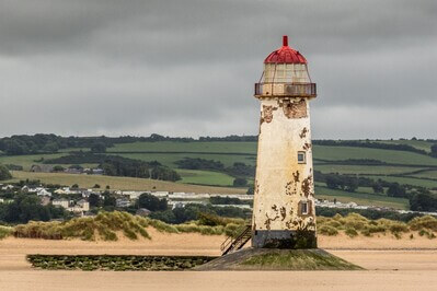 images of North Wales - Talacre Lighthouse