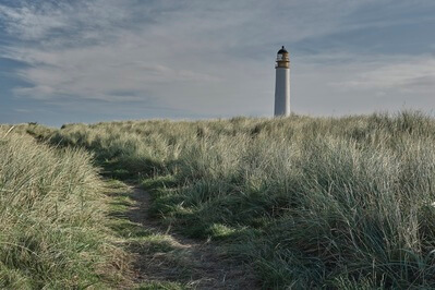 instagram spots in Scotland - Barns Ness Lighthouse