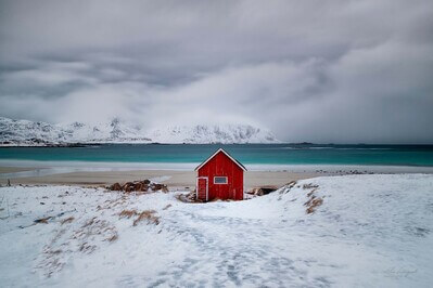 pictures of Norway - Red cabin