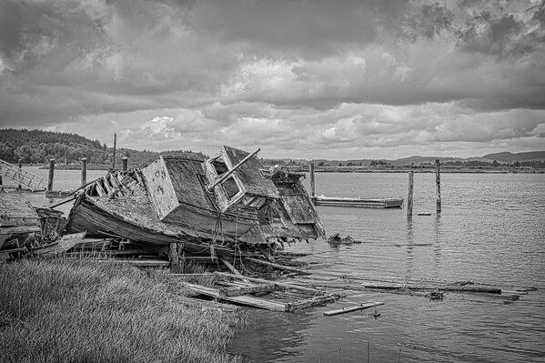 I thought the old boat would lend itself to some black and white.