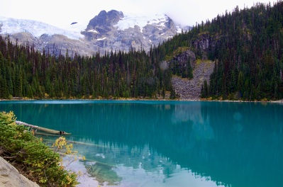 instagram spots in Canada - Joffre Lakes 