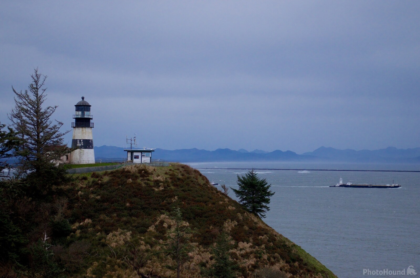 Image of Cape Disappointment Lighthouse, Fort Canby by Steve West