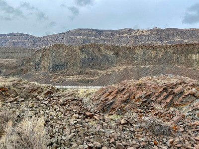 Coulee City instagram spots - Lake Lenore Grand Coulee Basalt