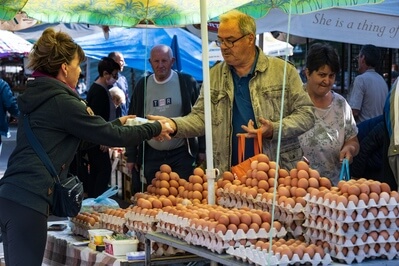 Serbia images - Tijabarska Pijaca (Produce Market)
