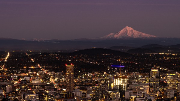 Portland, Oregon skyline with Mount Hood in the distance. 