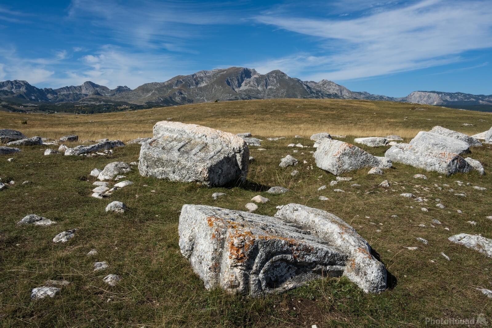 Image of Stećci at Njegovuđa Plateau by Luka Esenko