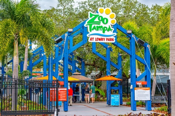 The zoo entrance.