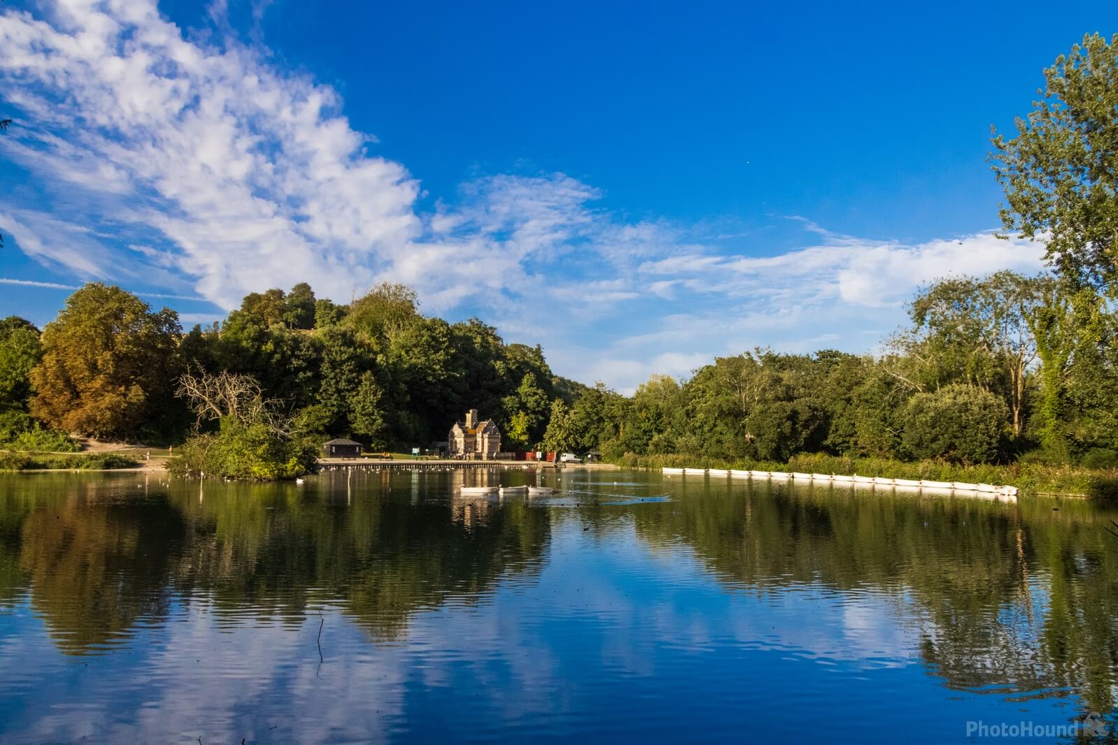 Image of Arundel Park / Swanbourne Lake by Richard Joiner